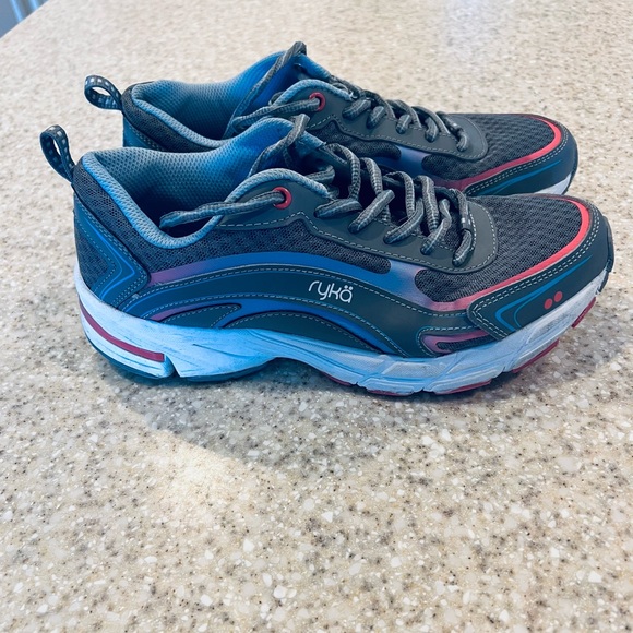 Ryka Inspire Women's Running
Shoes Gray/Pink/Blue - Size 8 - Picture 3 of 5